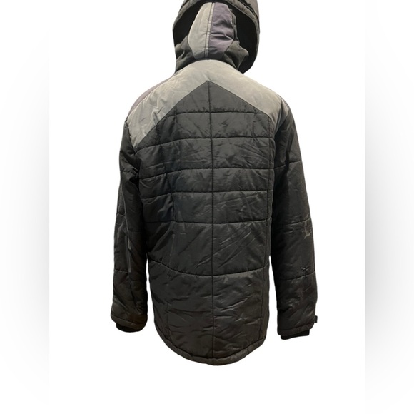 Volcom mens jacket  warm costly but comfotable - Picture 2 of 11